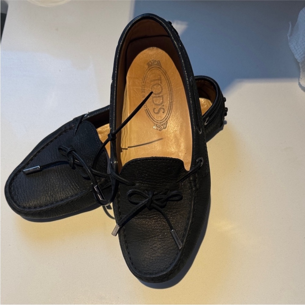 Tod's Black Leather Moccasins